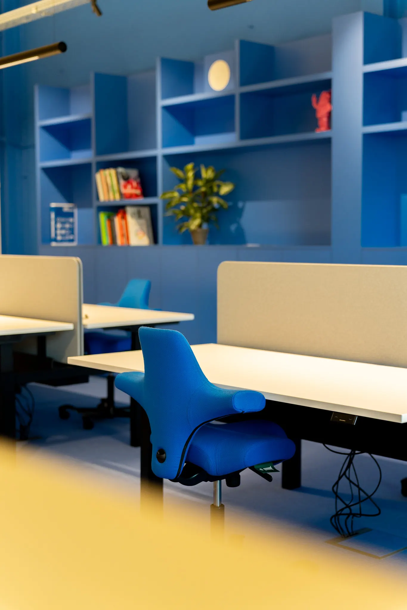 GBL Agency, COBRAS